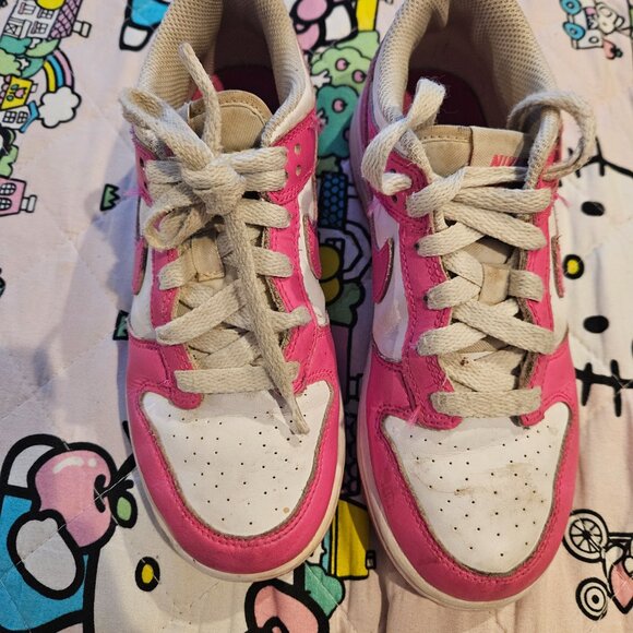 Girls used pink nike dunks SIZE 2 - Picture 2 of 5